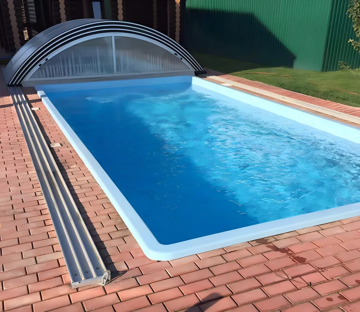 Laguna 7 — вечернее освещение в Волгограде